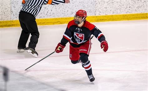 alex loguercio|Boys Prep Hockey: A Preview of Western。